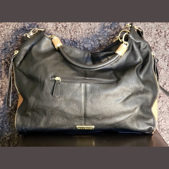 Gorgeous Steve Madden Bag - Picture 5 of 6